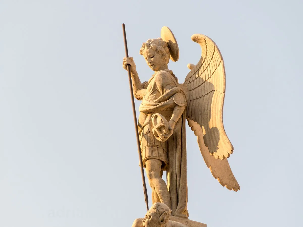 Monumento di San Michele nella Cattedrale di San Giacomo a Sebenico
