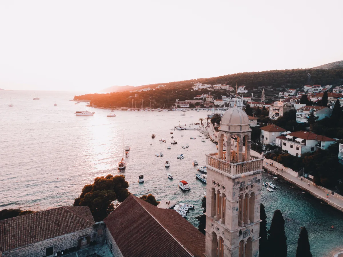 Veža františkánskeho kláštora, Hvar