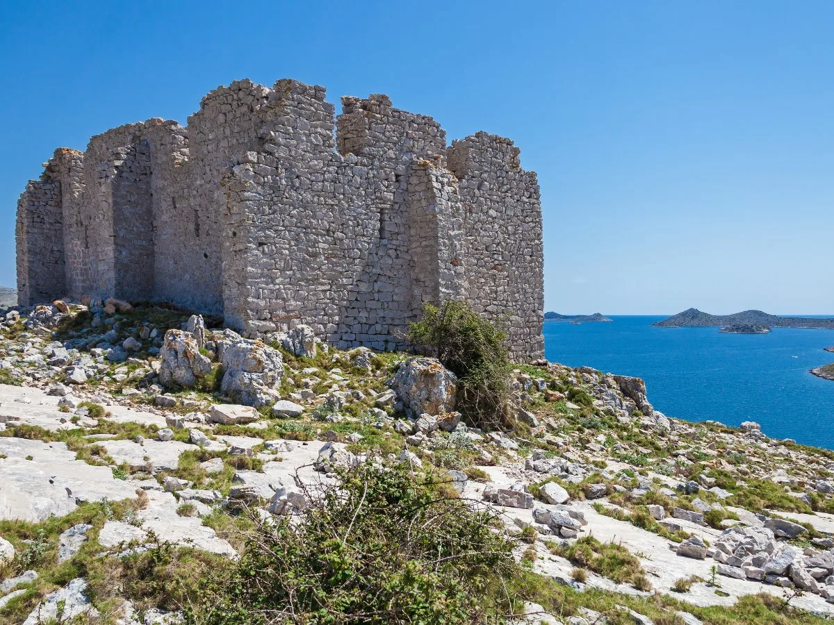 Tureta Fortress, Murter Island
