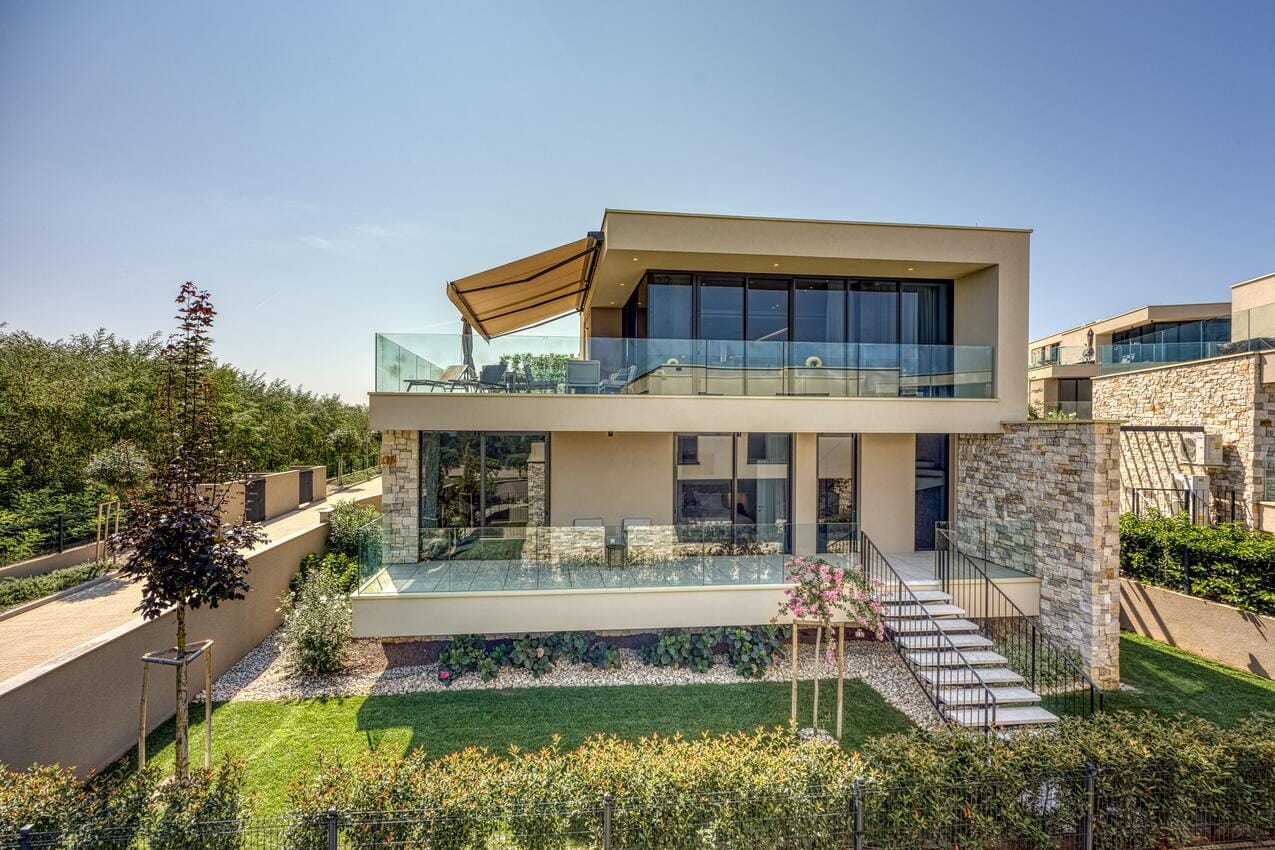 Savudrija vila ob morju