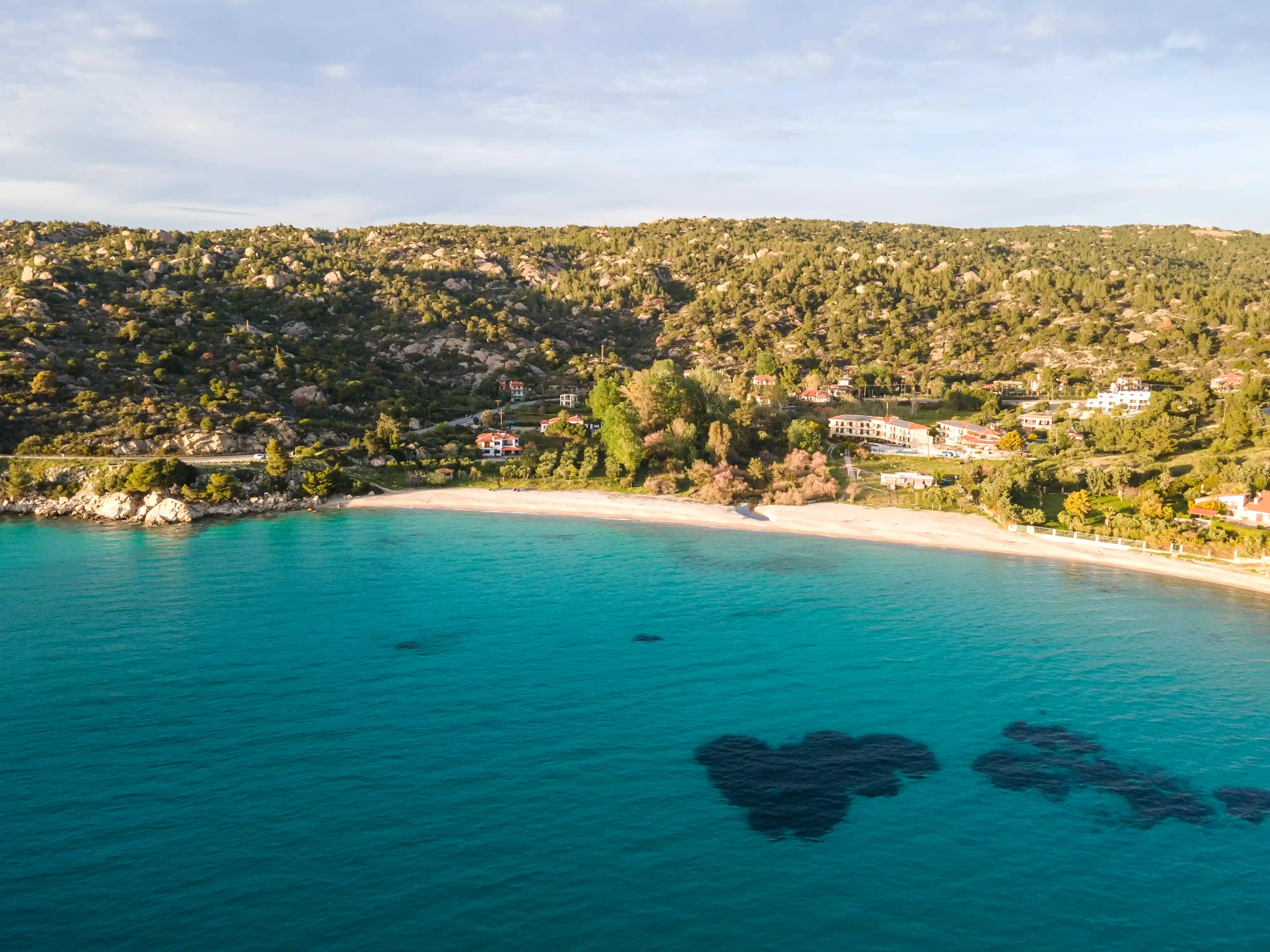 písečná zátoka a tyrkysové moře dugi otok