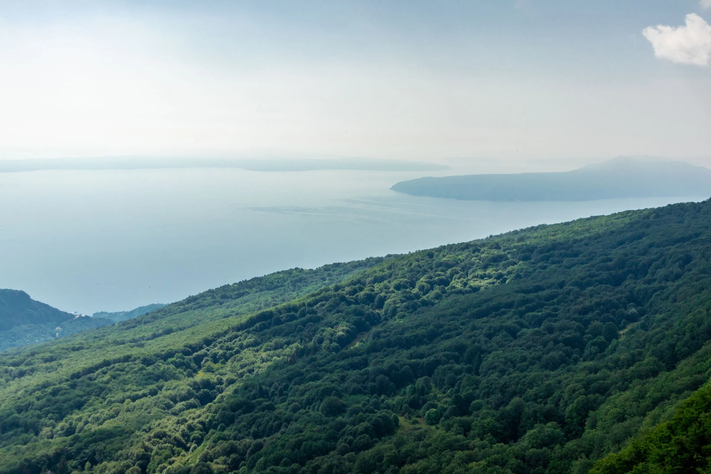 Vrh Vojak na Učki s pogledom na Kvarner — izlet u prirodu iz Rijeke